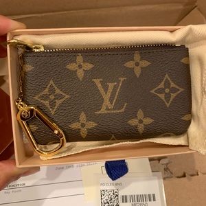 BRAND NEW 2020 Louis Vuitton Key Pouch / Key Cles